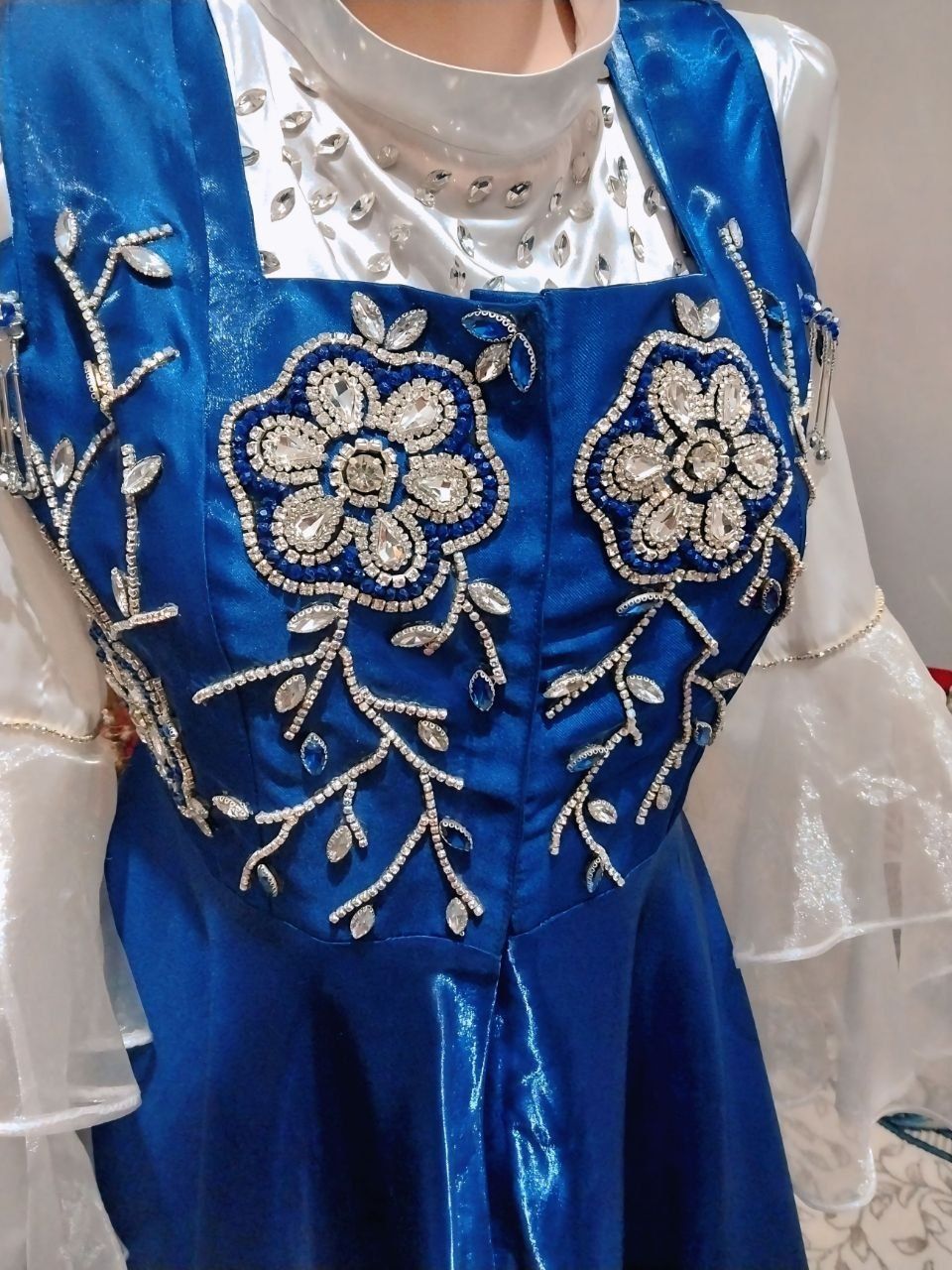 Продаю вечерний платье