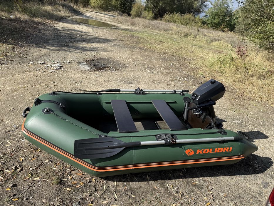 Лодка Kolibri KM-260 с твърдо дъно и двигател Evinrude 4hp