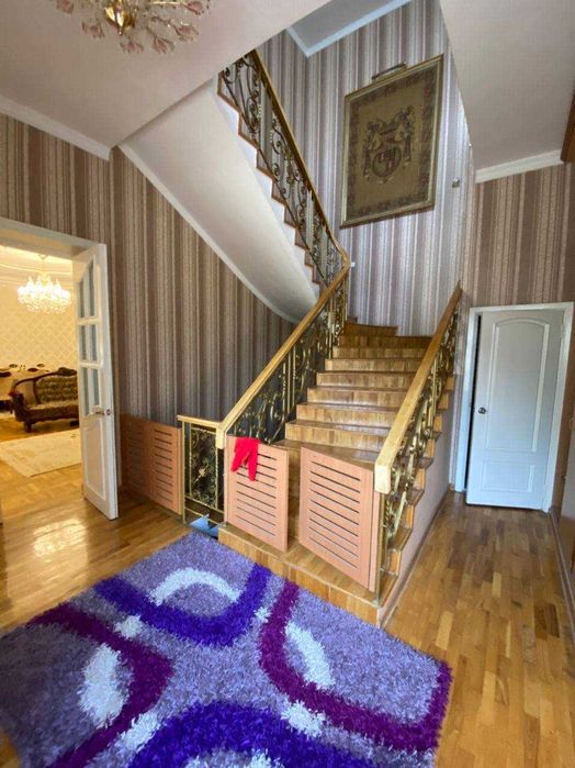 БИЙ метро ул.Хырмантепа рядом правительственный стационар 6 сот.7 ком.