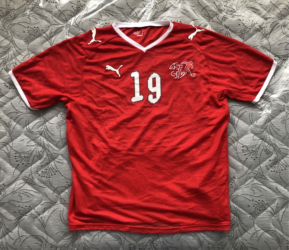 ОРИГИНАЛ Puma Switzerland 2008/09 #19 Behrami Home Jersey - р.Л