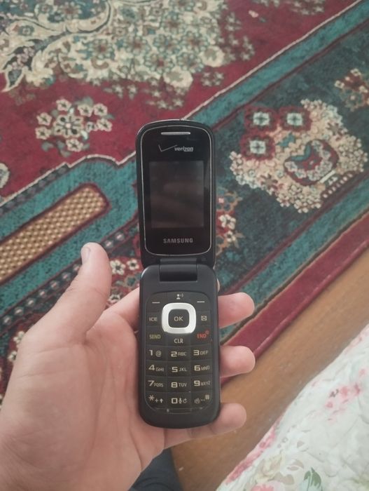 Samsung verizon gusto 3 srochni sotiladi