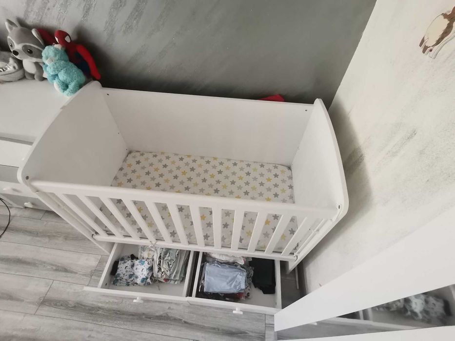 Детско легло в отлично състояние