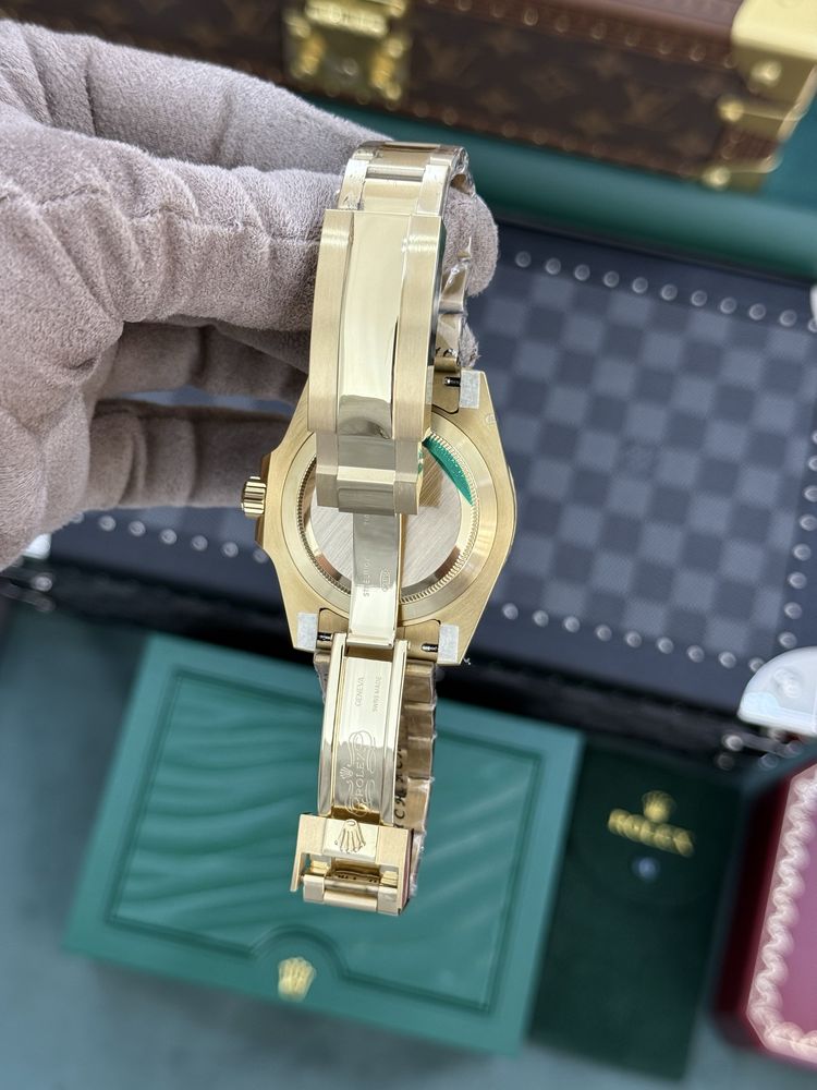 Rolex Submariner Gold