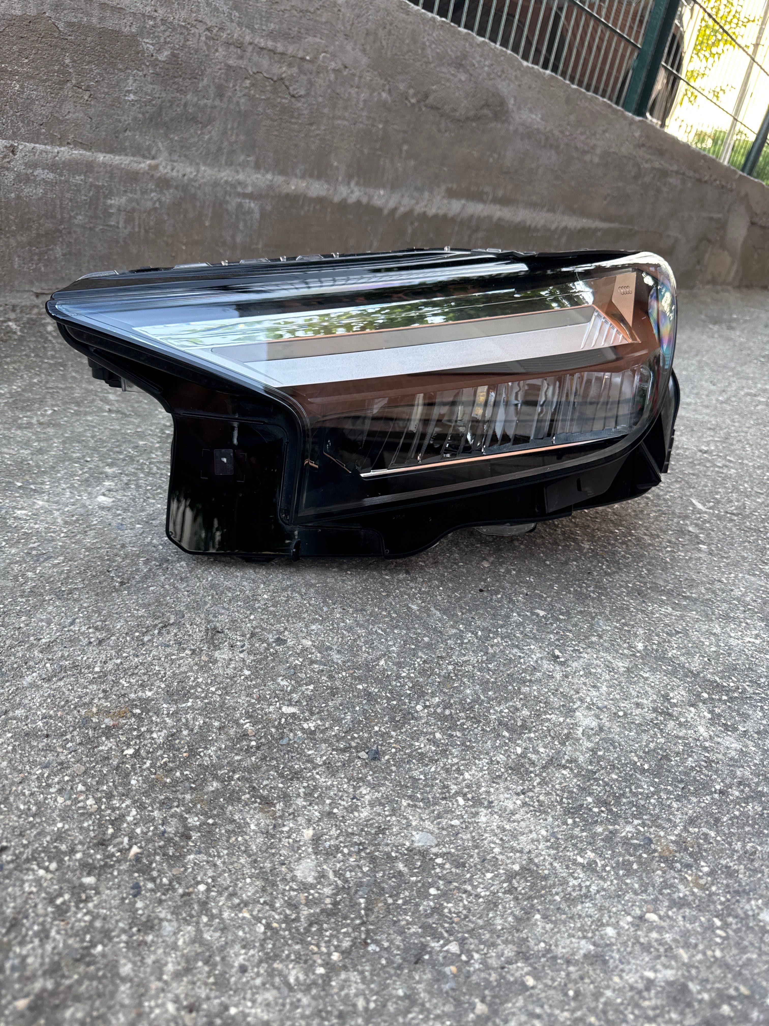 Фар за АУДИ e-tron Q4 full led ляв