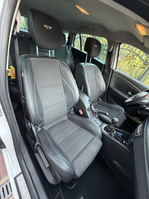 Renault Megane 3 GT (Renault Sport) – 2.0 dCi 160 CP – An 2011