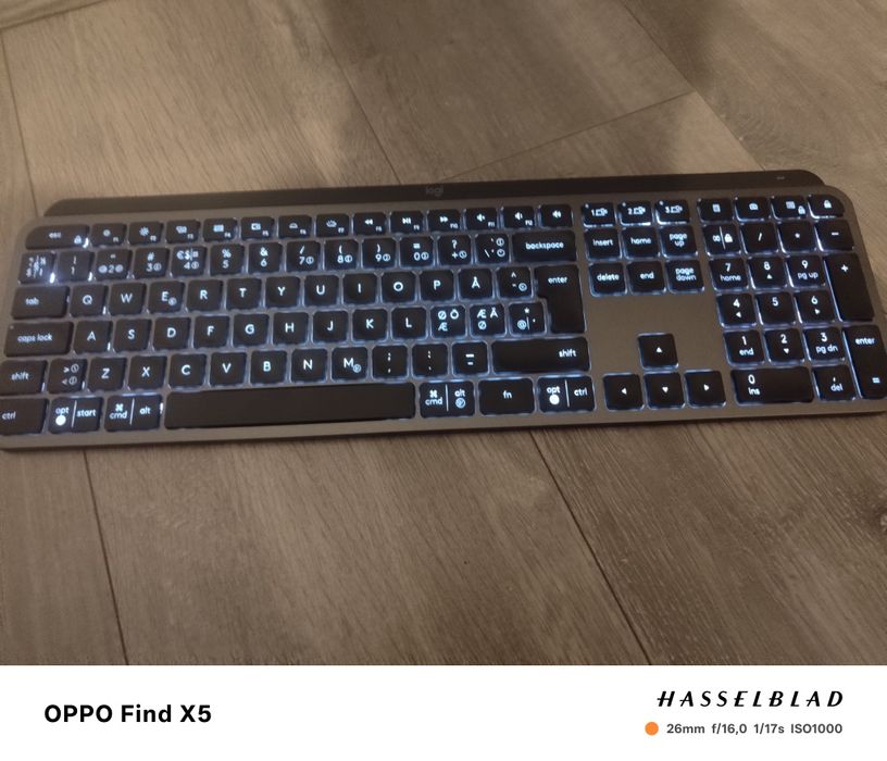 Logitech YR0073 MX keyboard
