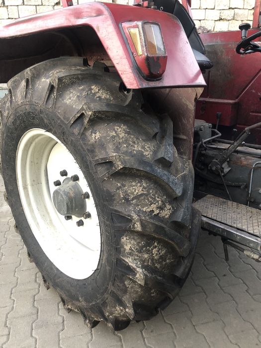 Tractor Steyr 650 cu incarcator frontal/baloti