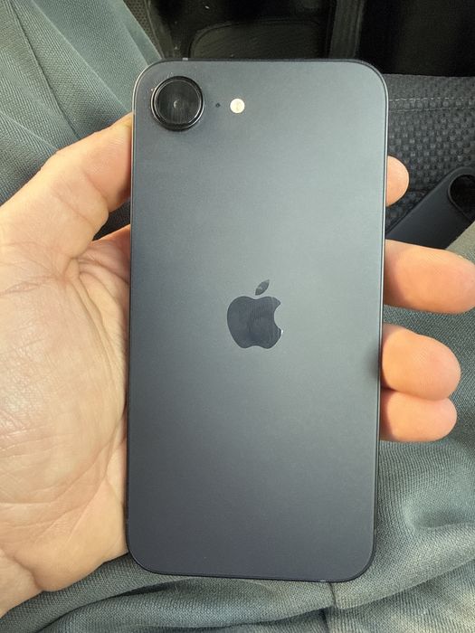 Iphone 16e 128gb nou, 100% baterie