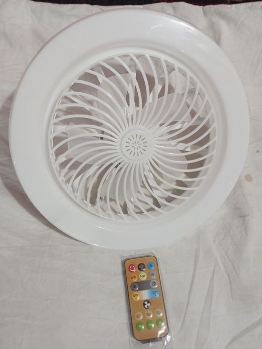 Lustă Led cu Ventilator