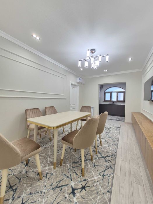 Продается 5 ти комн Квартира Банковская Госпитальный рынок Мирабадский