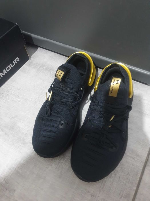 Adidasi under armour phantom 3 100% originali cu cutie noi 38 negri