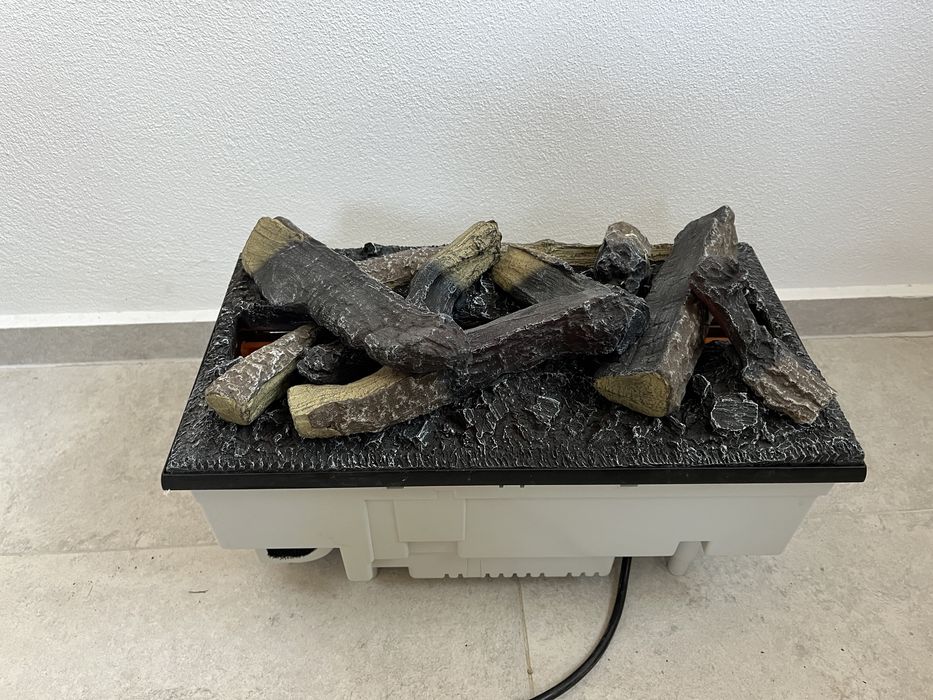 Arzator semineu cu flacara cat se poate de reala