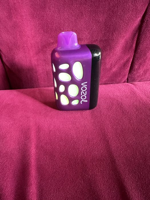 Vozol 40k rave geek bar tornado intens
