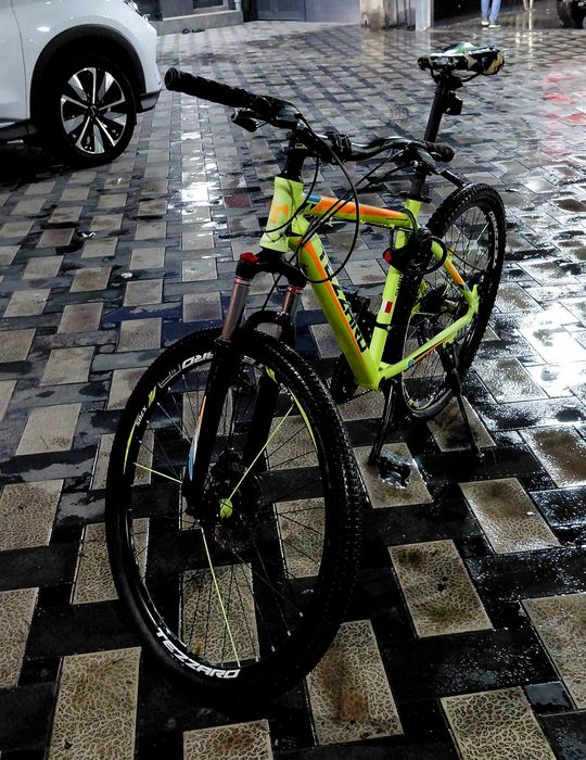 Продаю скоростной велосипед TEZZARO