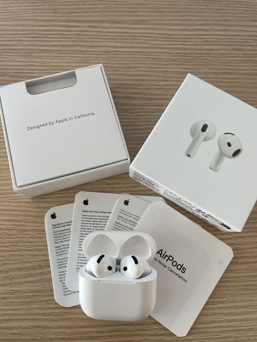 Apple AirPods 4 generation (ANC)