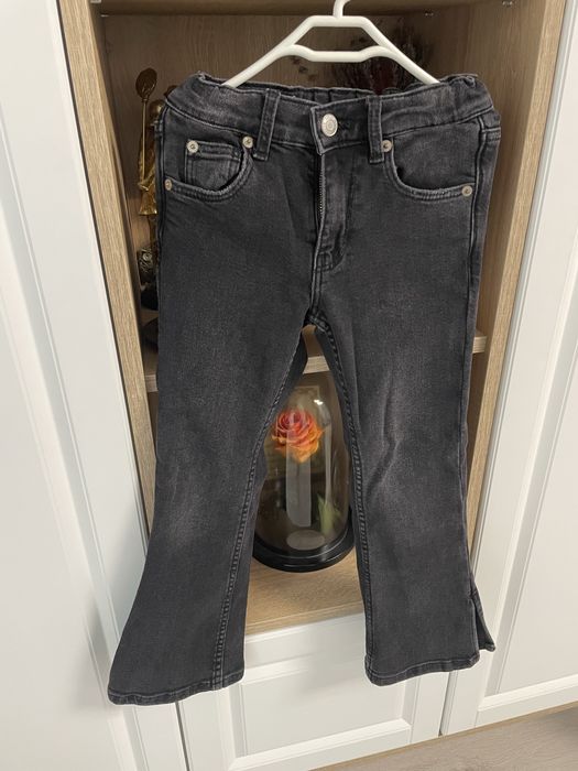 Blugi Zara marimea 116