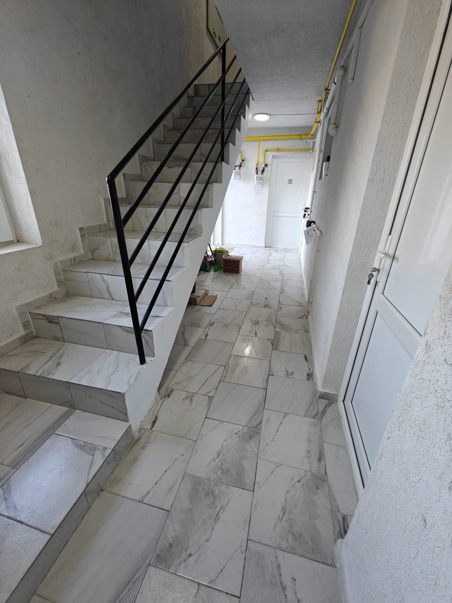 Închiriez Apartament 9 mai bloc nou