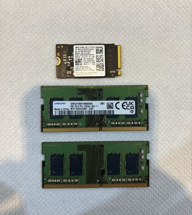 Hard Ssd 128 giga NVME + 2x4giga ram DDR4 laptop