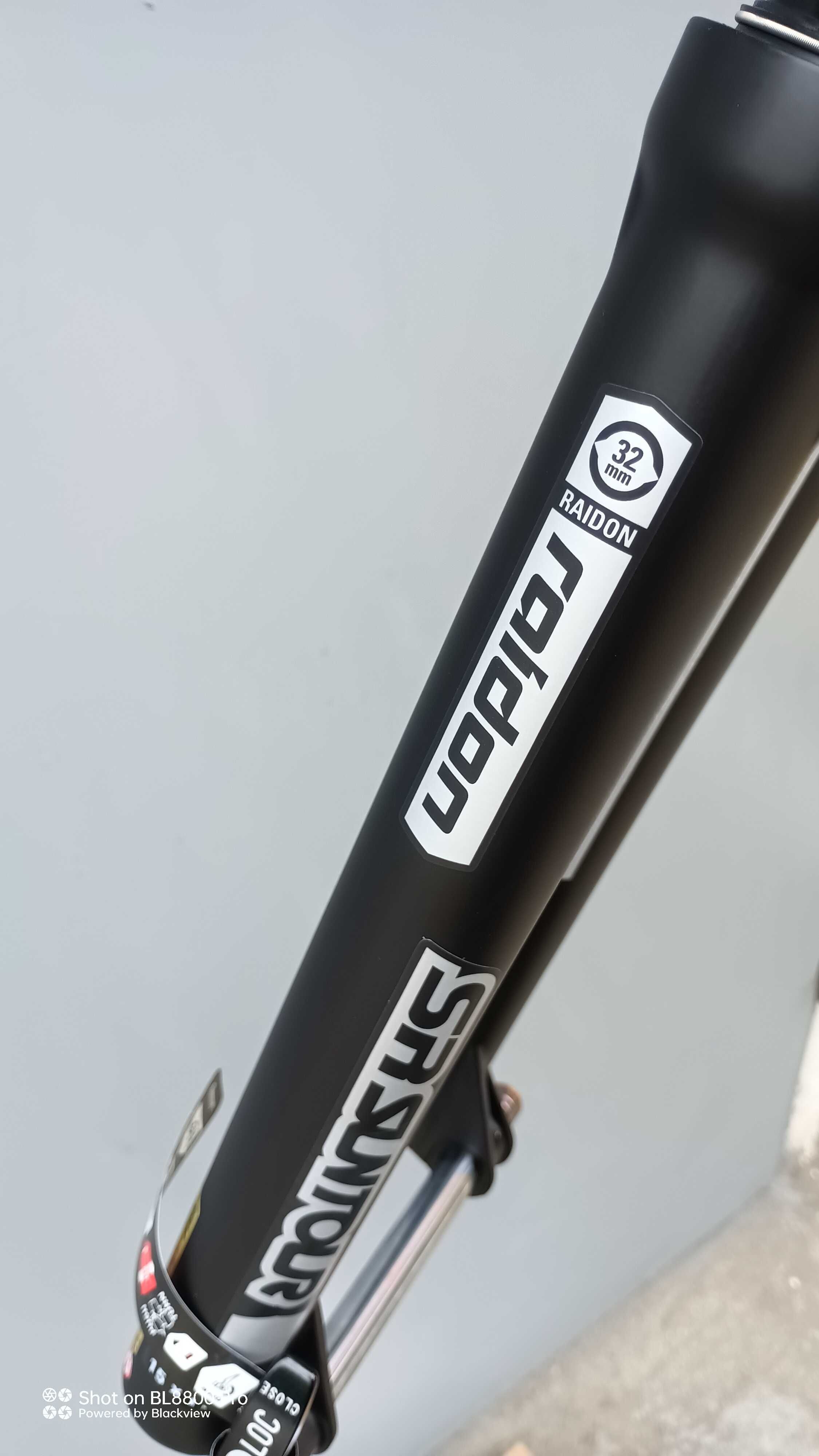 Вилка Въздушна Suntour SR32 Raidon 100мм LOR DS 29" AIR