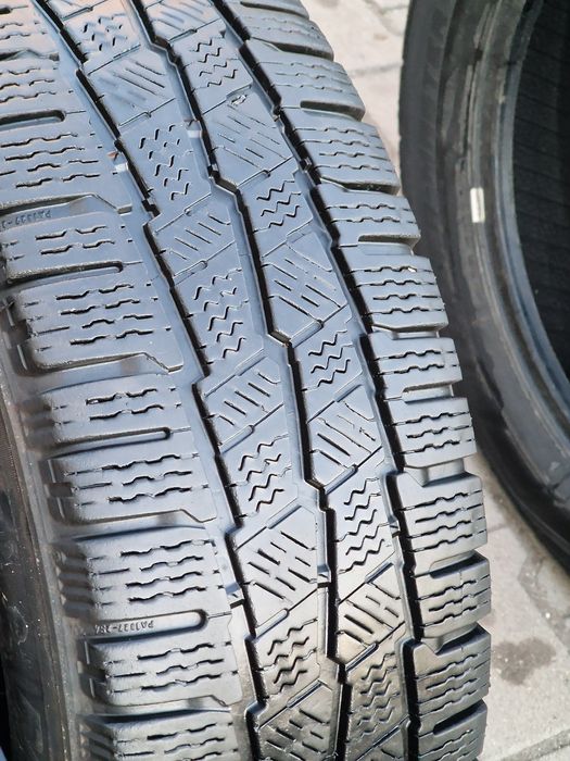 215 65 16c Michelin 4бр