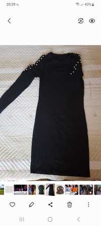 Черна еластична рокля