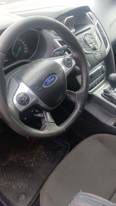 Vând Ford focus primul proprietar