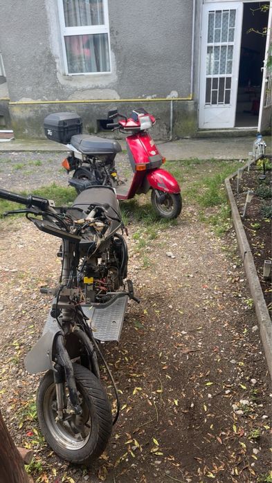Vand doua scutere pgo star 50