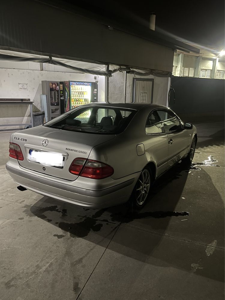 Mercedes CLK230 Ръчка 5 за части