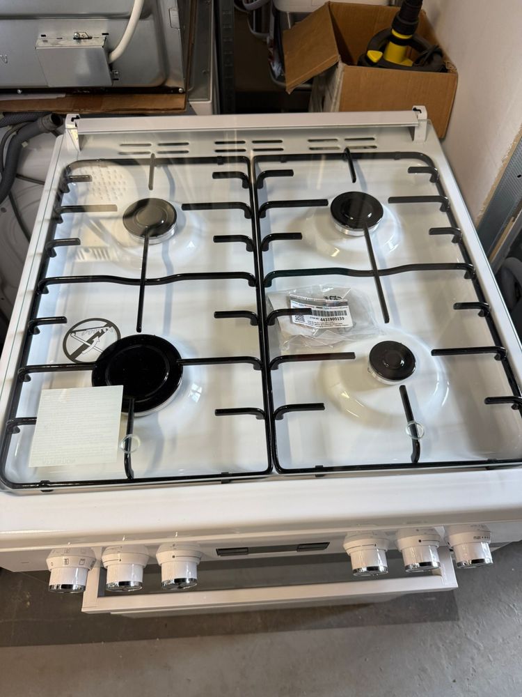Aragaz mixt Beko FSM62320DWS