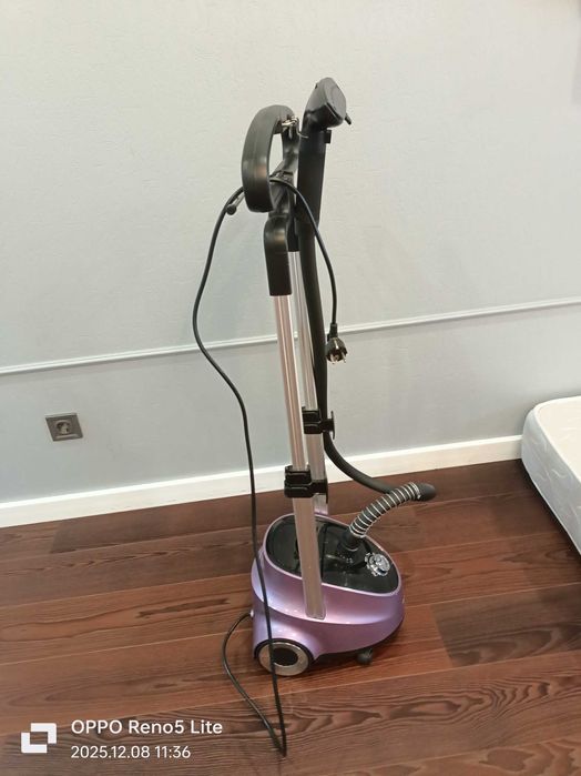 Продаю утюг паровой в отличном состоянии