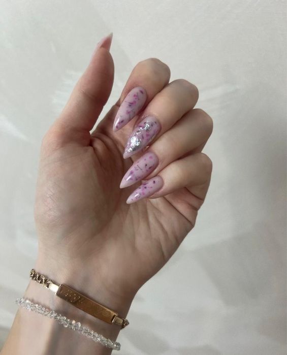 Маникюр, педикюр