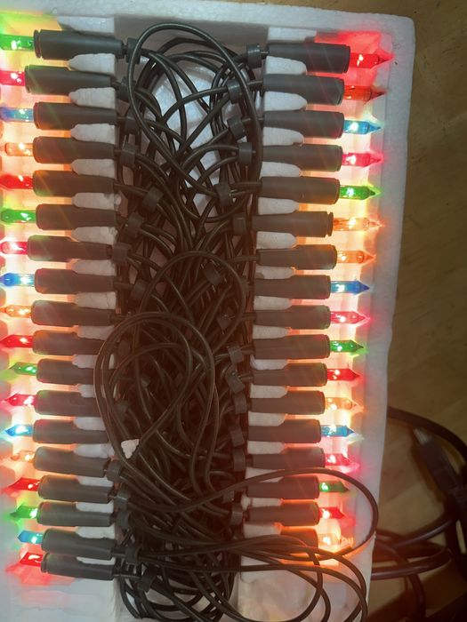 Instalatie pom de craciun