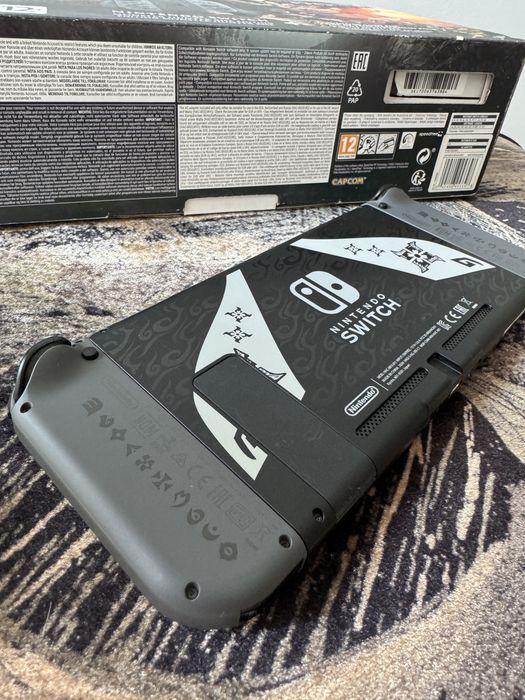 Nintendo Switch Monster hunter limited  edition
