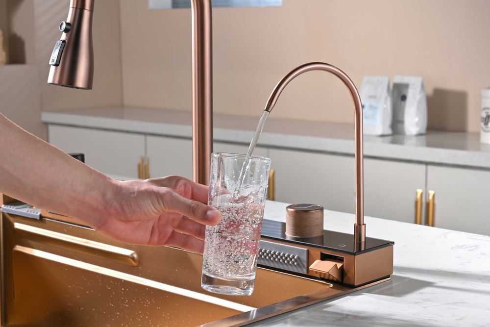 Розово злато - Мултифункционална кухненска мивка с двоен водопад