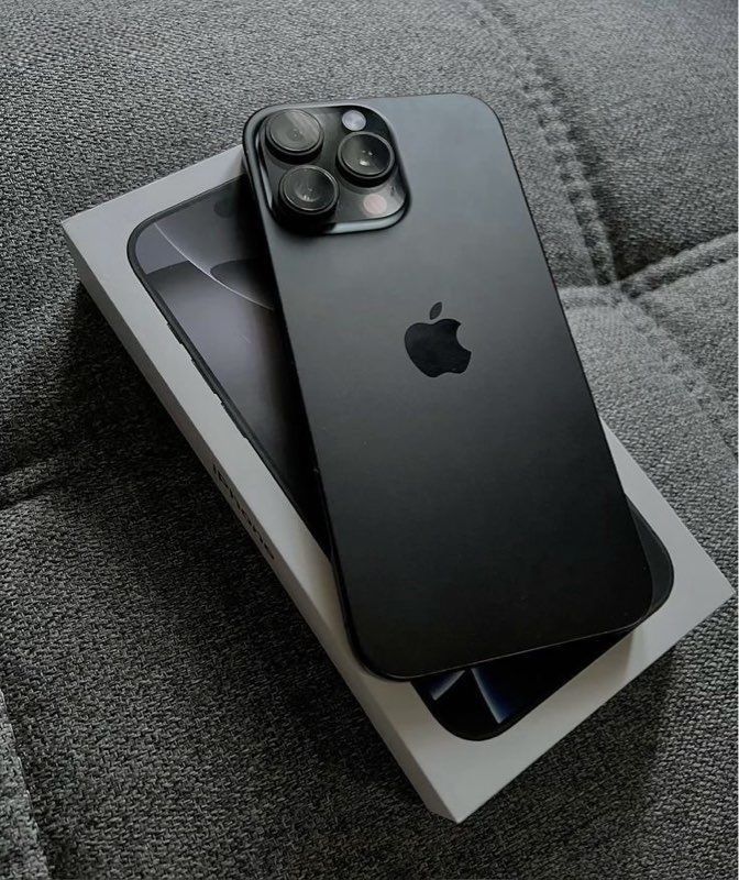 Iphone 16 PRO / 256 GB супер запазен
