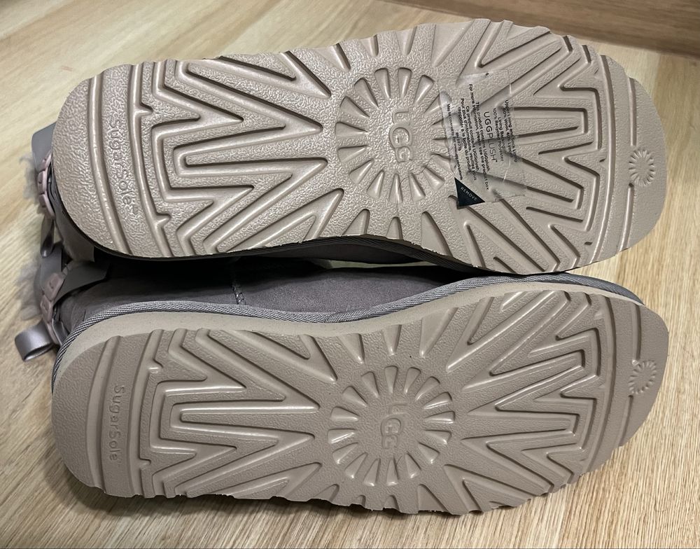 Чисто нови велурени апрески UGG