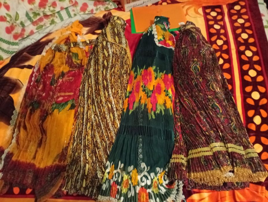 Oferta doar azi și mâine Vând fuste țigănești noi
