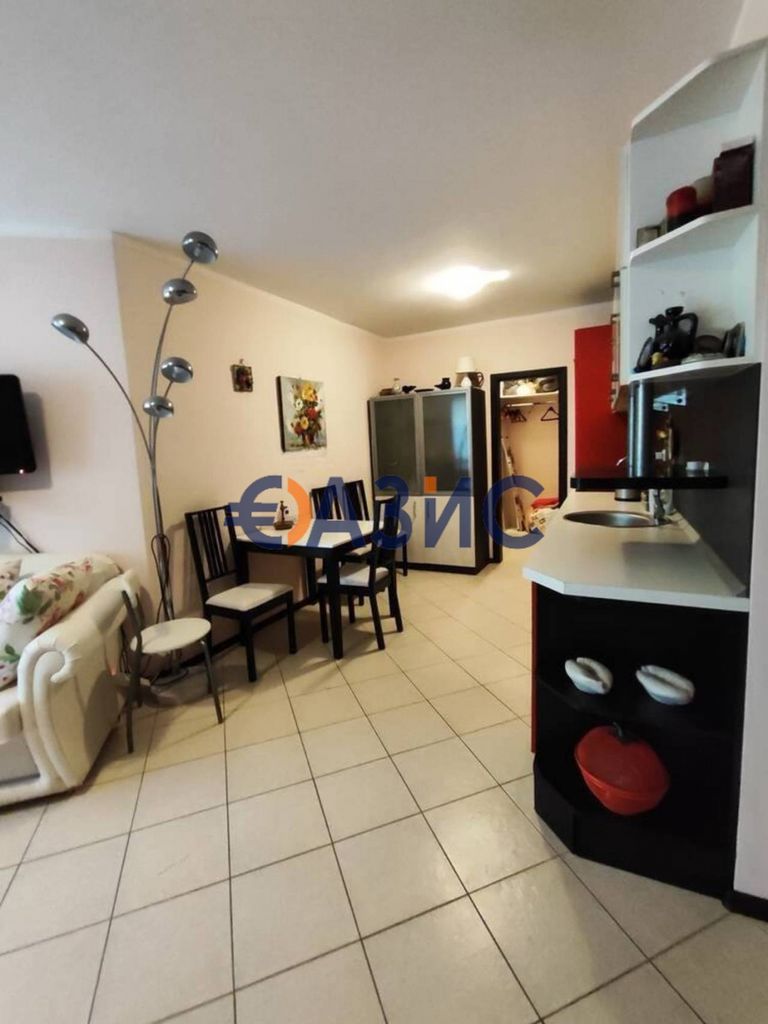 Продава се Едностаен апартамент в с. Кошарица, Област Бургас - 49 кв.м за 1225 €/кв.м - Снимка #1