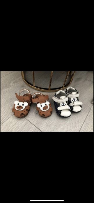 Sandale interior masurat 11 cm 11,5 cm marime 17 18