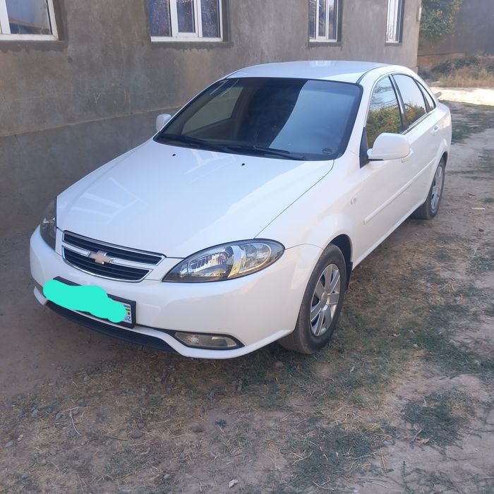 Ассалому алайкум машина сотилади 2018 йили тозза