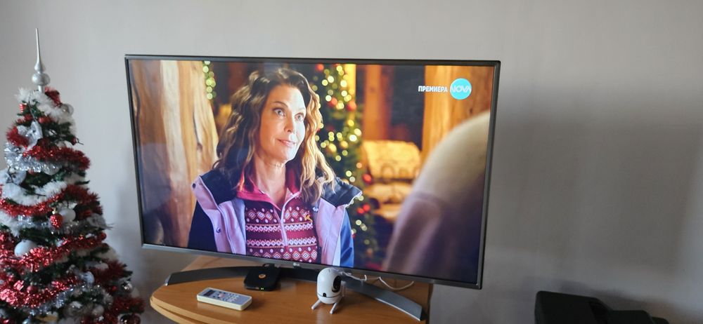 Телевизор LG 49UJ670V