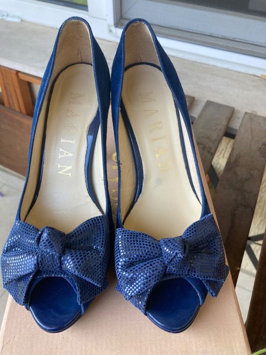 Елегантни сандали от естествена кожа/велур