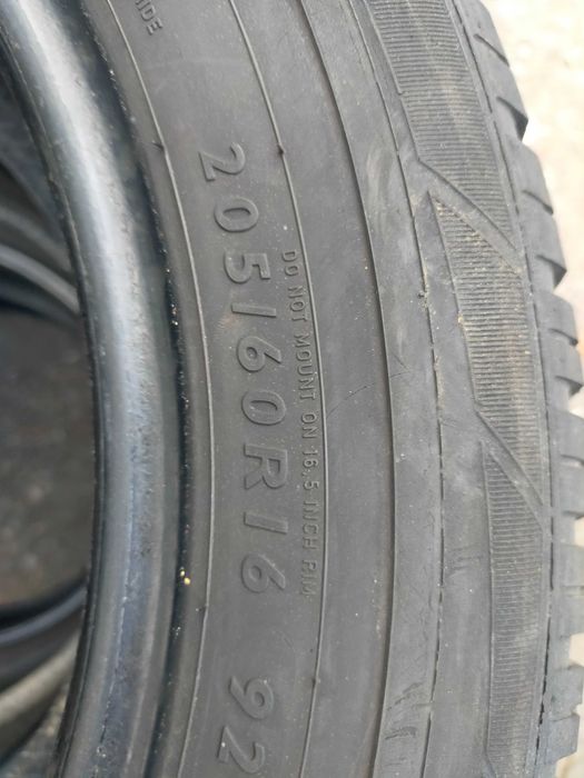 Cauciucuri Dunlop 205/60/16