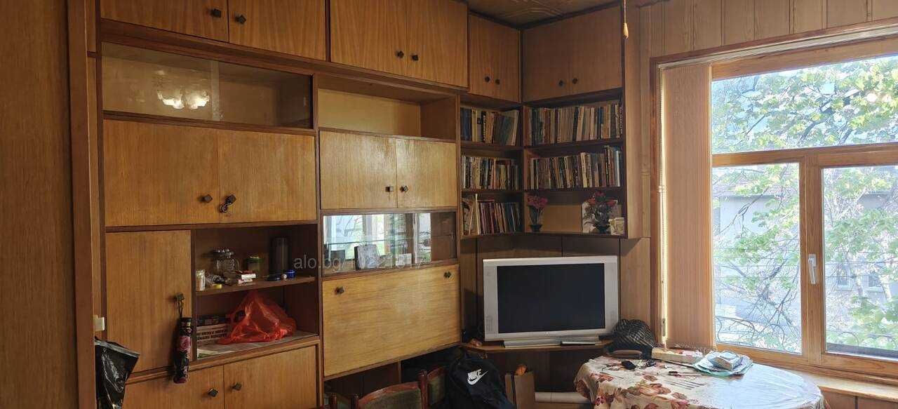 Двустаен, гр. Велико Търново, ид. център, до парк