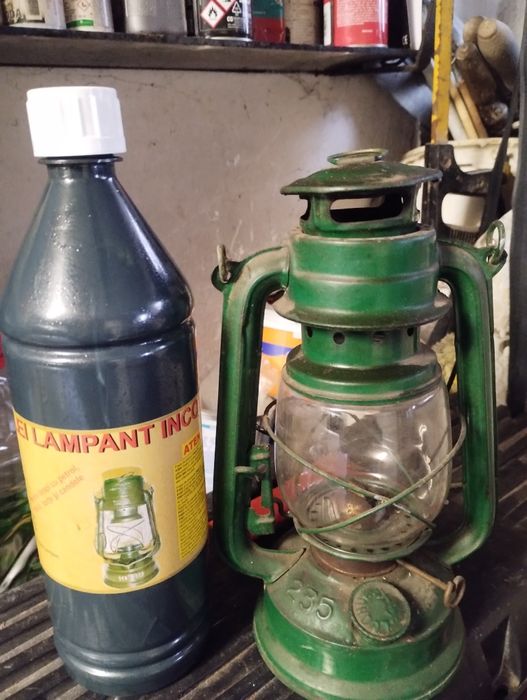 Vând lămpaș  235 cu ulei lampant