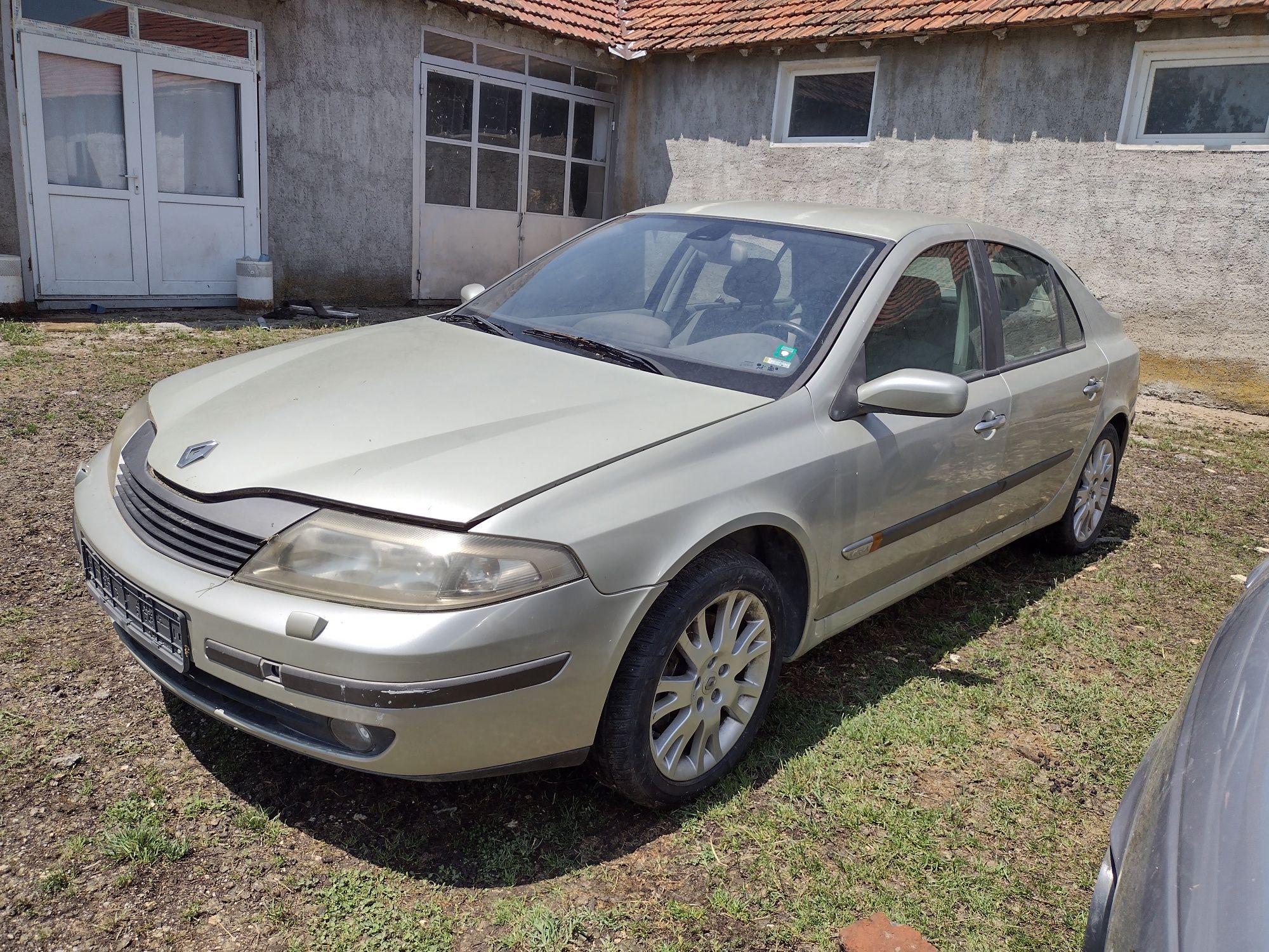 Renault Laguna mk2 3000 16v на части Рено лагуна 2