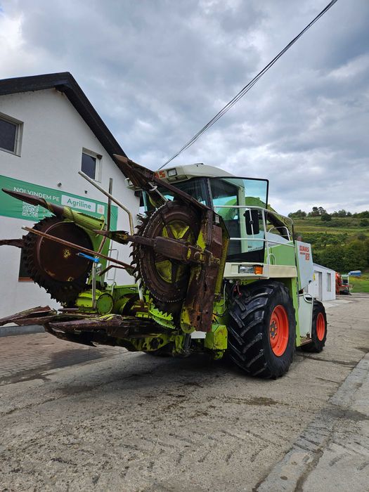 De vanzare combina siloz Claas Jaguar 820+Claas RU450