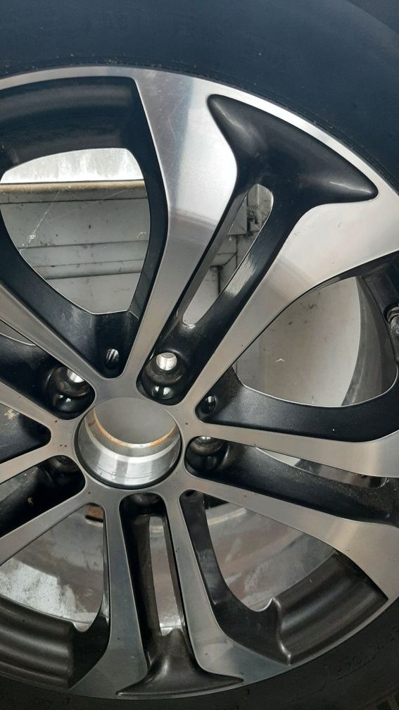 Vind 4 roti de aliaj originale Mercedes