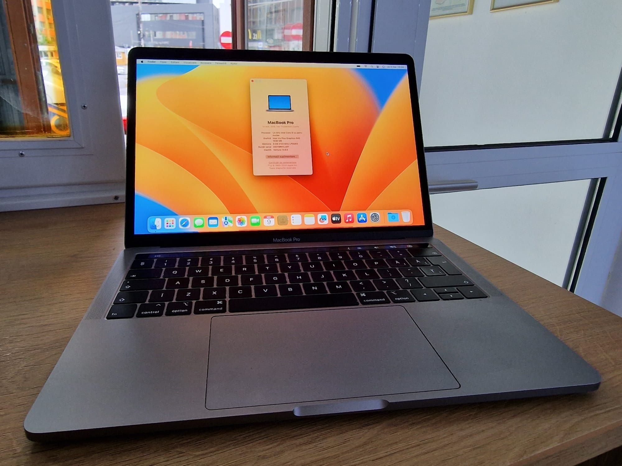 Macbook pro 2019 13 inch