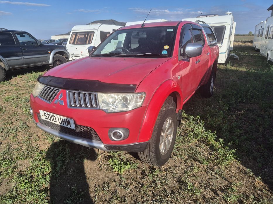 Mitsubishi L200 2010 2.5 manual volan dreapta